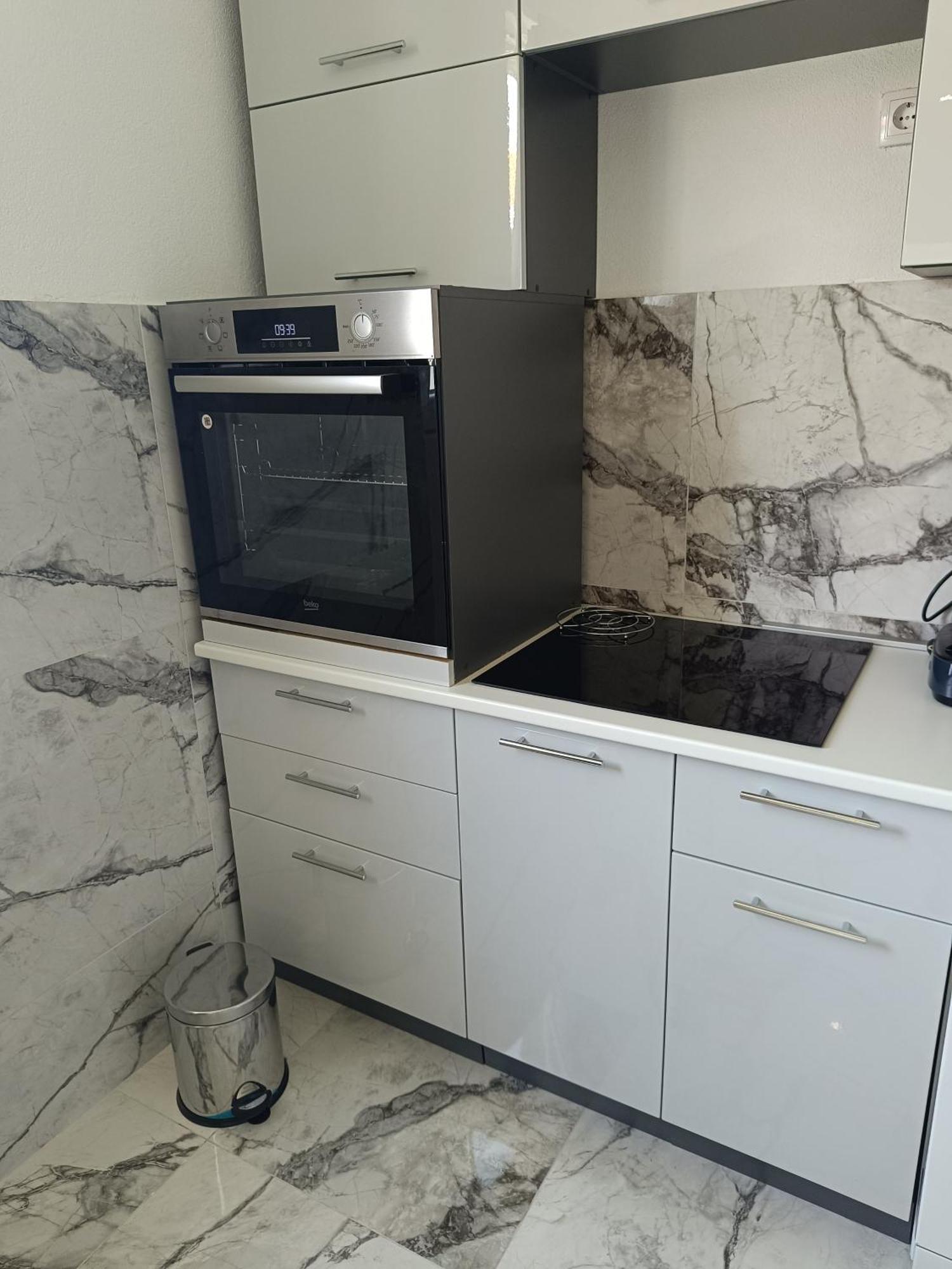 Matija Airport Apartment Mitrovici  Exteriör bild